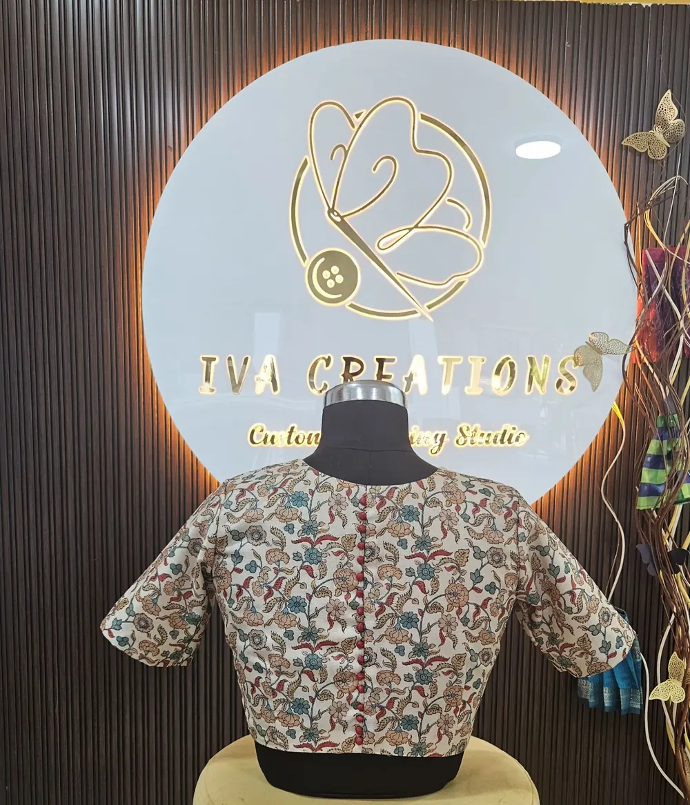 Kalamkari blouse with covered buttons